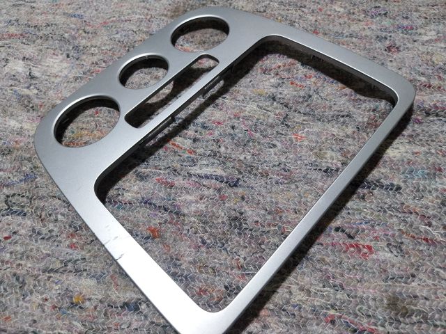 bontott VW EOS Középkonzol Keret