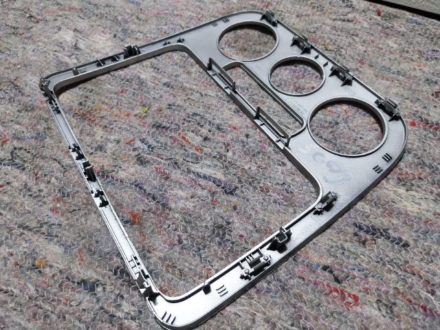 bontott VW EOS Középkonzol Keret