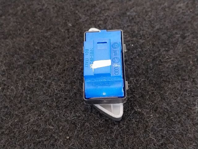 bontott VW EOS Központizár Kapcsoló