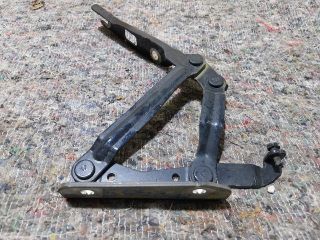 bontott VW EOS Motorháztető Bal Zsanér