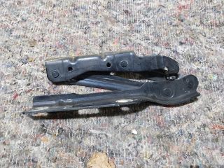 bontott VW EOS Motorháztető Bal Zsanér