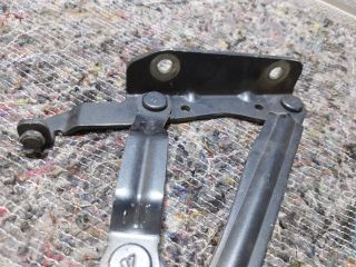 bontott VW EOS Motorháztető Bal Zsanér