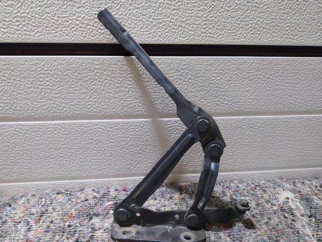 bontott VW EOS Motorháztető Bal Zsanér