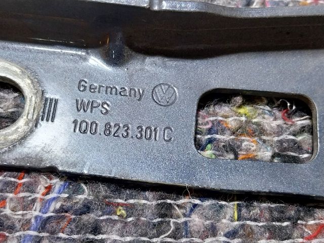 bontott VW EOS Motorháztető Bal Zsanér