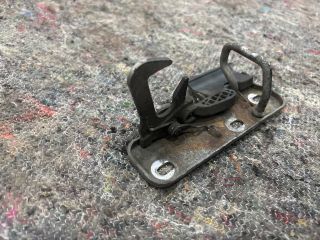 bontott VW EOS Motorháztető Biztonsági Kampó