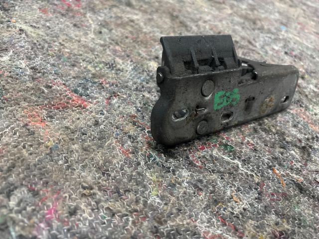 bontott VW EOS Motorháztető Biztonsági Kampó