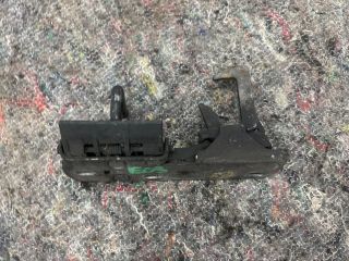 bontott VW EOS Motorháztető Biztonsági Kampó