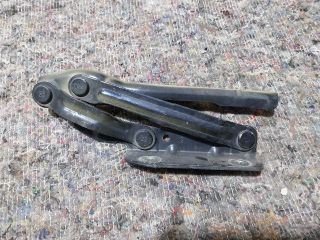 bontott VW EOS Motorháztető Jobb Zsanér