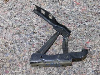 bontott VW EOS Motorháztető Jobb Zsanér