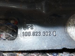 bontott VW EOS Motorháztető Jobb Zsanér