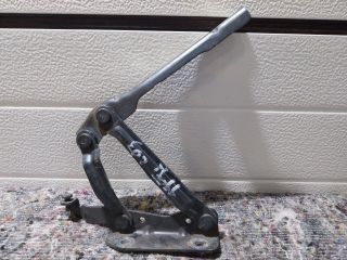 bontott VW EOS Motorháztető Jobb Zsanér