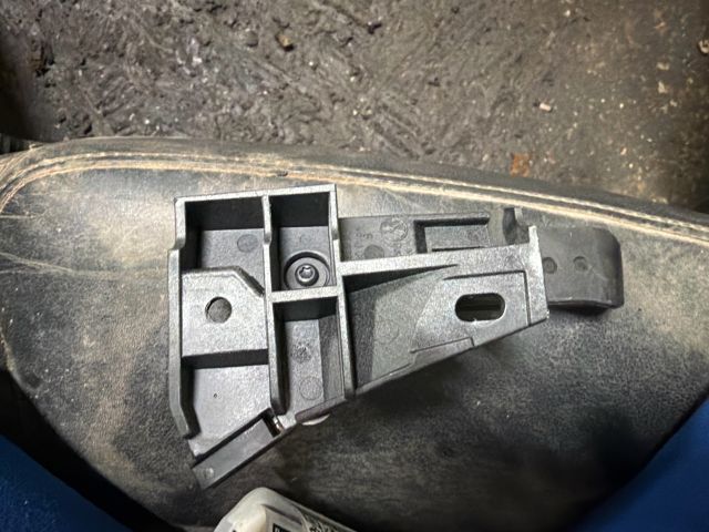 bontott VW EOS Motorháztető Nyitó Kar / Gomb