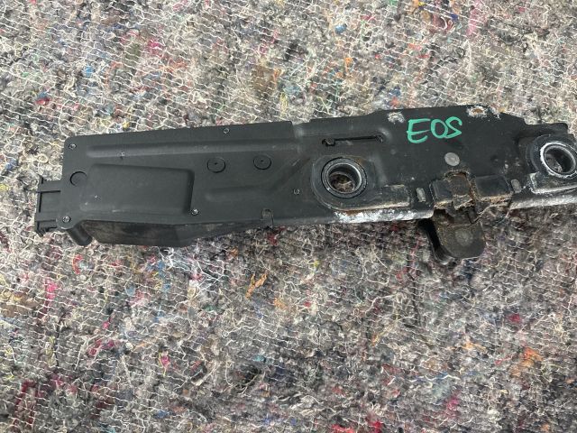 bontott VW EOS Motorháztető Zár Tartó Konzol