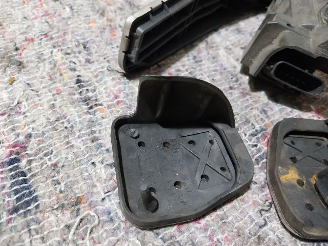 bontott VW EOS Pedálsor (Gáz, Fék, Kuplung)