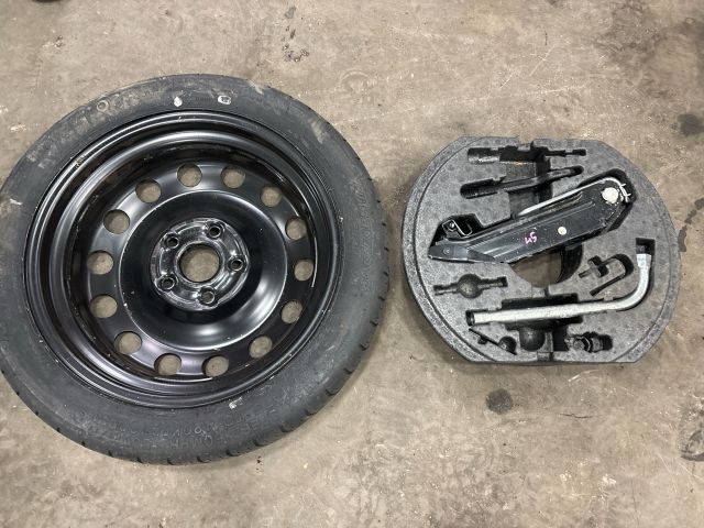 bontott VW EOS Pótkerék