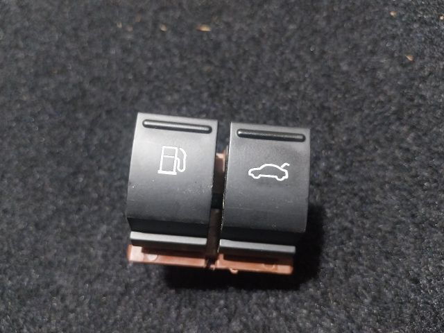 bontott VW EOS Tankajtó Nyitó Kar / Gomb