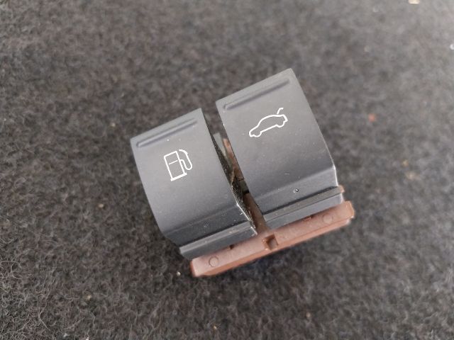 bontott VW EOS Tankajtó Nyitó Kar / Gomb