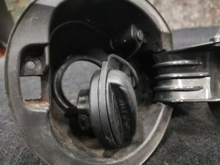 bontott VW EOS Tankajtó