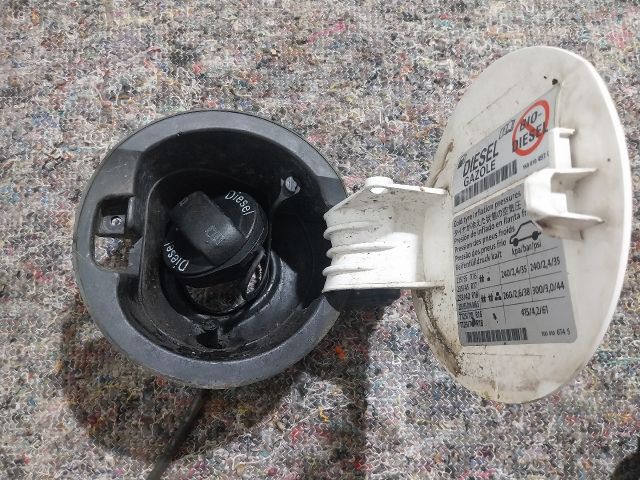 bontott VW EOS Tankajtó