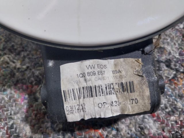 bontott VW EOS Tankajtó