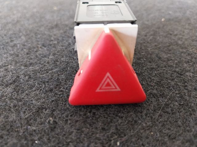 bontott VW EOS Vészvillogó Kapcsoló