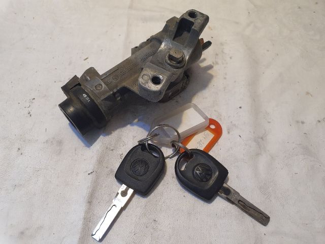 bontott VW FOX Gyújtáskapcsoló Házzal