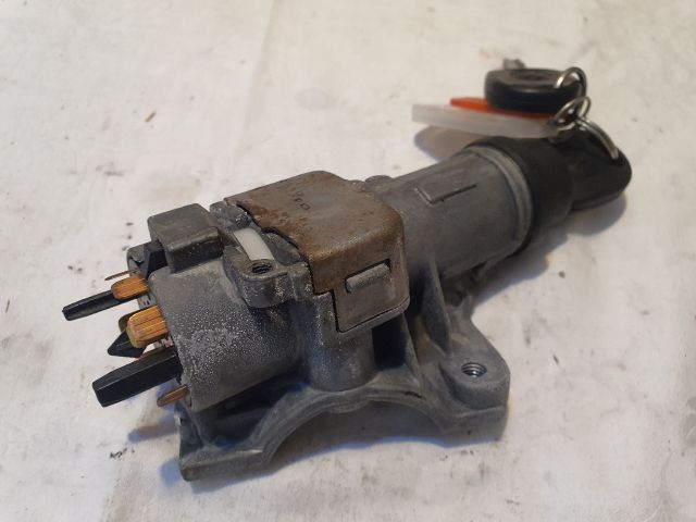 bontott VW FOX Gyújtáskapcsoló Házzal