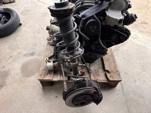 bontott VW FOX Bal első Csonkállvány Kerékaggyal