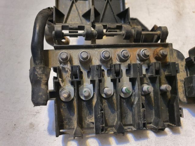 bontott VW FOX Biztosítéktábla Motortér