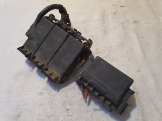 bontott VW FOX Biztosítéktábla Motortér