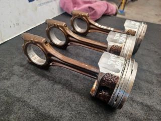 bontott VW FOX Dugattyú