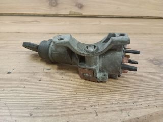 bontott VW FOX Gyújtáskapcsoló Házzal