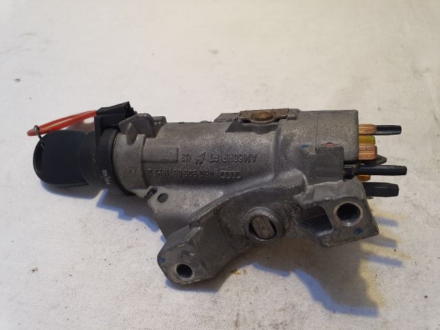 bontott VW FOX Gyújtáskapcsoló Házzal