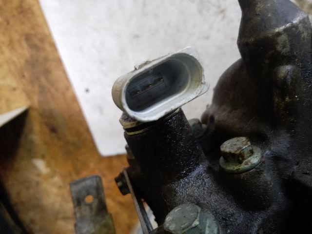 bontott VW FOX Hengerfej