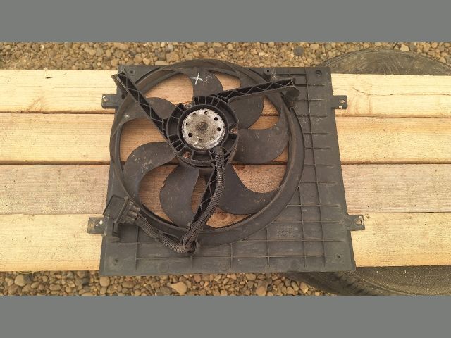 bontott VW FOX Hűtőventilátor
