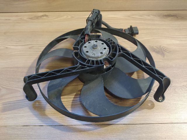 bontott VW FOX Hűtőventilátor