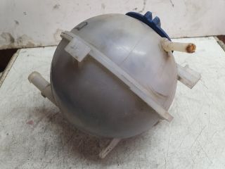 bontott VW FOX Kiegyenlítő Tartály