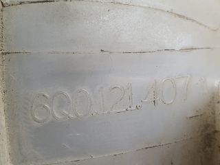 bontott VW FOX Kiegyenlítő Tartály