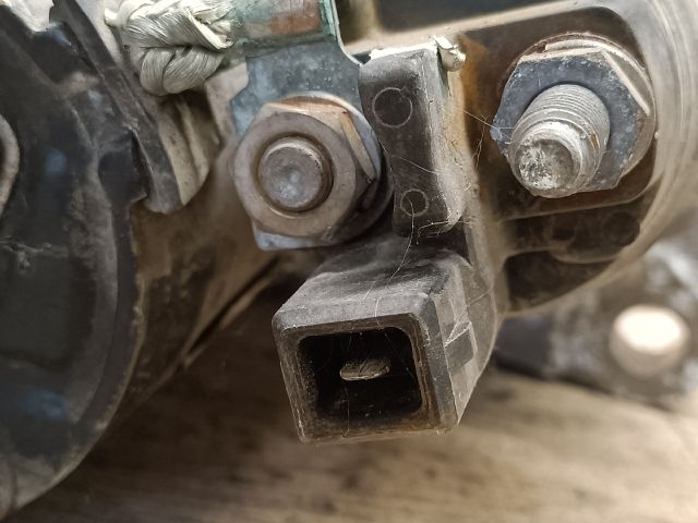 bontott VW FOX Önindító