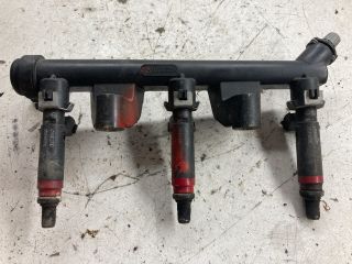 bontott VW FOX Porlasztó Sor / Híd