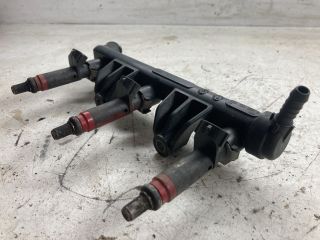 bontott VW FOX Porlasztó Sor / Híd