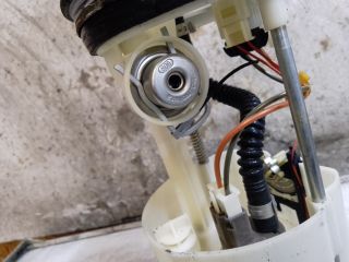 bontott VW FOX Üzemanyag Szivattyú