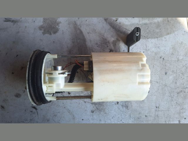 bontott VW FOX Üzemanyag Szivattyú