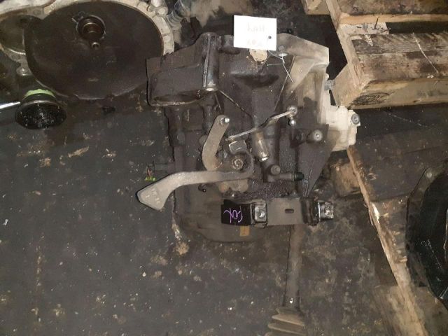 bontott VW FOX Váltó (Mechanikus)