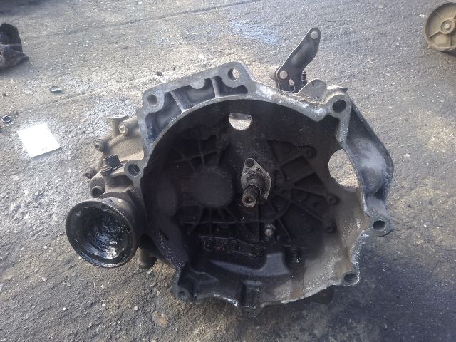 bontott VW FOX Váltó (Mechanikus)