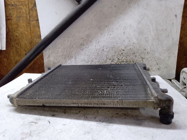 bontott VW FOX Vízhűtő Radiátor (Nem klímás)