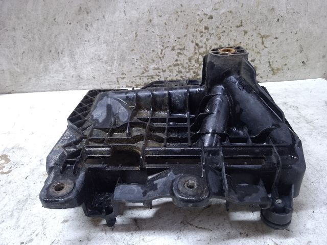 bontott VW FOX Akkumulátor Tartó