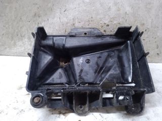 bontott VW FOX Akkumulátor Tartó