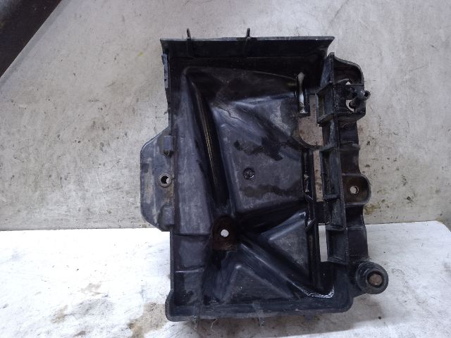 bontott VW FOX Akkumulátor Tartó