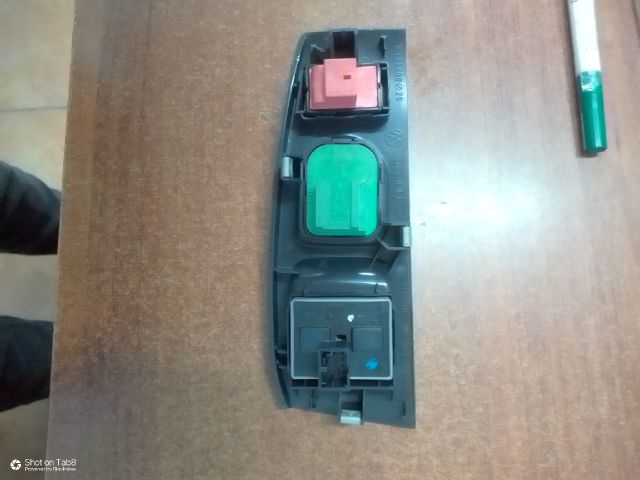 bontott VW FOX Bal első Ablakemelő Kapcsoló